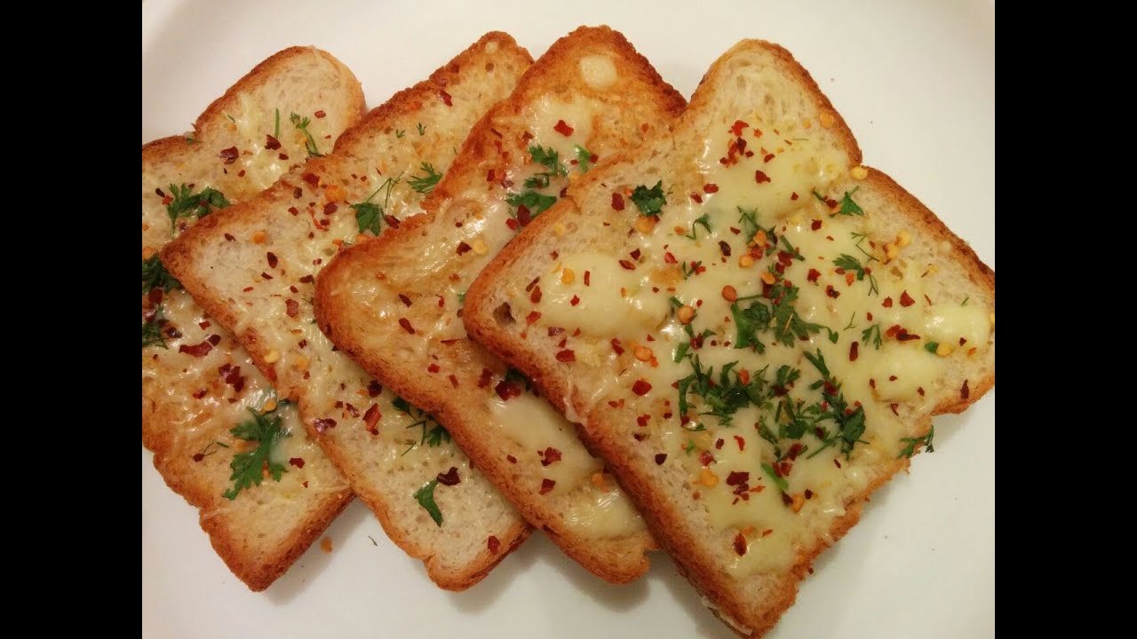 Cheese Garlic bread recipe by Savita Benur