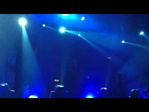 Avicii @ Kiev Kiss FM X Party Live - Fade Into Darkness (Original vs. Albin Myers Remix)