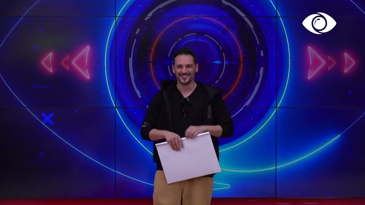 Zarf i bardhë/ Banorët luajnë ngriva-shkriva