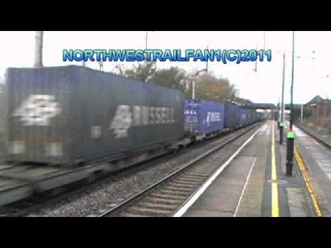 DRS CLASS 66430 WAS WORKING THE 4S44 DAVENTRY TO MOSSEND INTERMODAL TRAIN AT ACTON BRIDGE ON TH