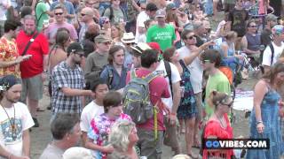 Blues Traveler performs &quot;The Mountains Win Again&quot; at Gathering of the Vibes Music Festival 2013