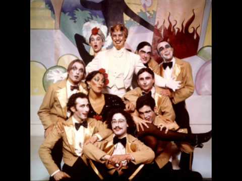 Mystic Knights Of The Oingo Boingo - Comet's Tail (1978 live)