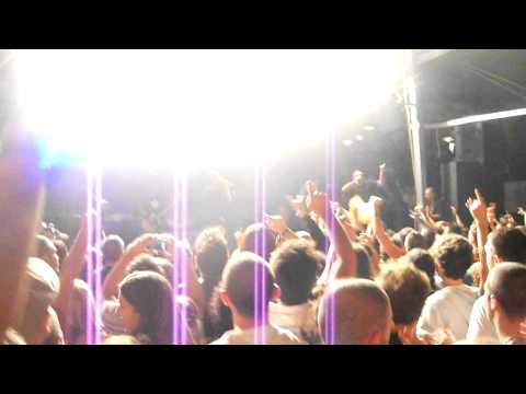 Linea 77 ft. Subsonica - 66 (live 26-09-11 @ Cacao - TO)