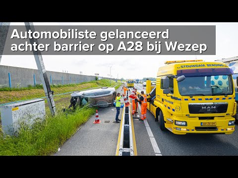 Automobiliste gelanceerd bij bizar ongeval op de A28 bij Wezep - ©StefanVerkerk.nl
