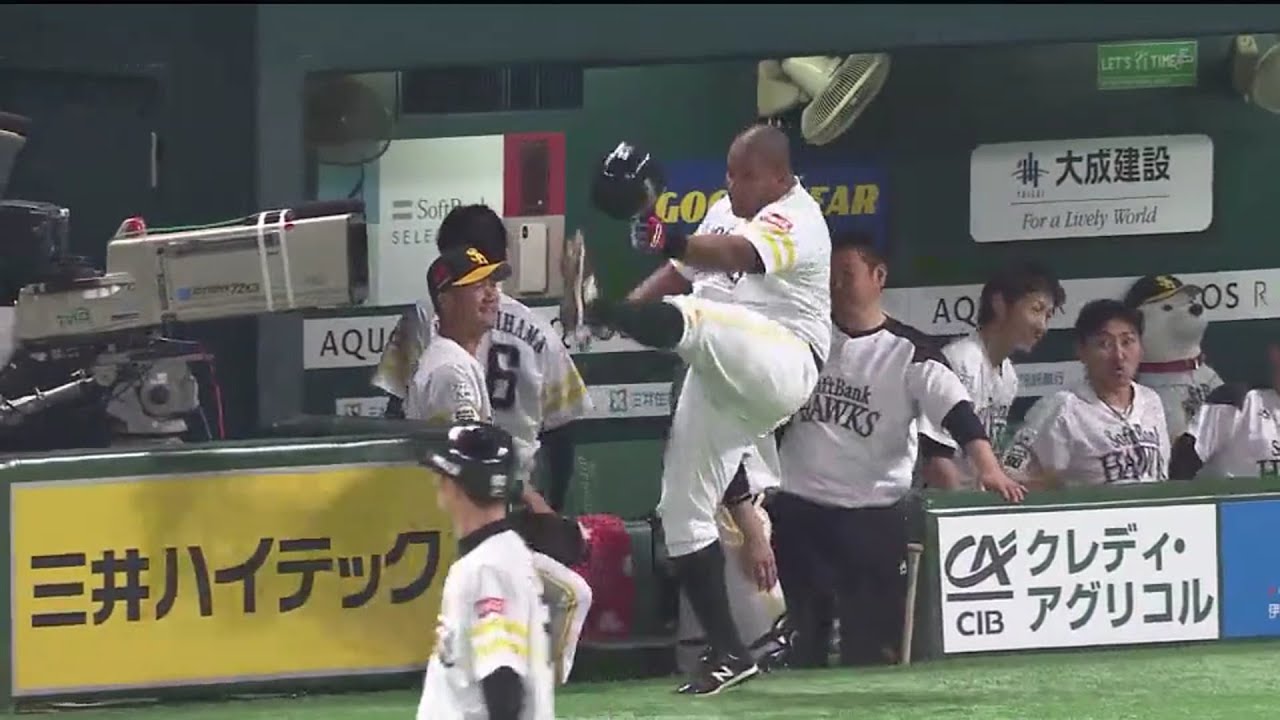 ようやく出た！福岡ソフトバンク・デスパイネの今季1号