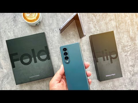 Galaxy Z Fold 4 Unboxing vs Z Flip 4: Should you Upgrade?