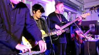 The XX intro + crystalised ROUGH TRADE London August 19 2009