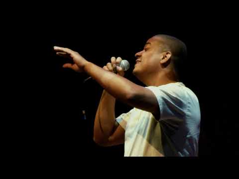 Record breaking beatboxer surprises audience with performance of “Higher & Higher” classic!