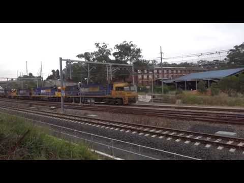 NR9 and 3 x 93's with 1WB3 steel at Gosford - 17/7/16