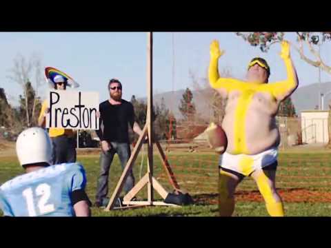 Jackass 3D - Field Goal