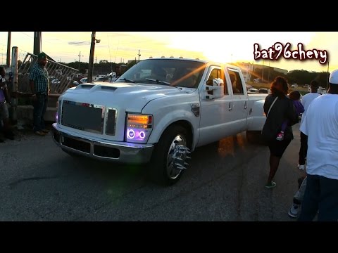 White Ford F-350 Dually Truck on 24\" Wheels, CUSTOM Dash w/ 32\" TV & Xbox One - HD
