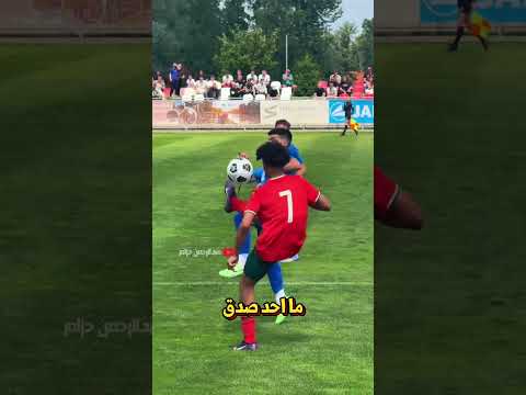 الصورة هذه بتثبت ان كريستيانو جونيور ممكن ما يصير لاعب كرة قدم 👀