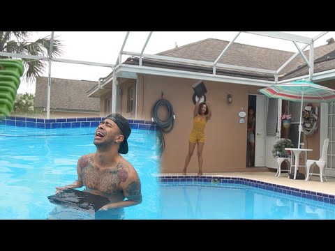 ANGRY GIRLFRIEND THROWS PS4 IN THE POOL!!! PRANK GONE WRONG!!