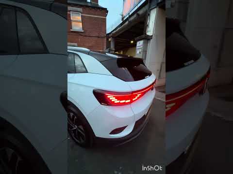 VW ID.4 Pro 2023 77kWh, Pan Roof, IQ Lights, €28k - Image 2
