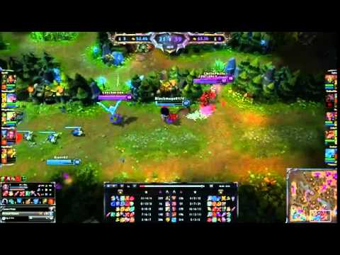 League of Legends : A cat stuck on the wall