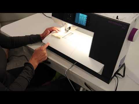 Pfaff Quilt Expression 720 13 Electronic Knee-Lift