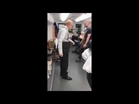 Winston Churchil (Gary Oldman) dancing like James Brown - Oscar 2018