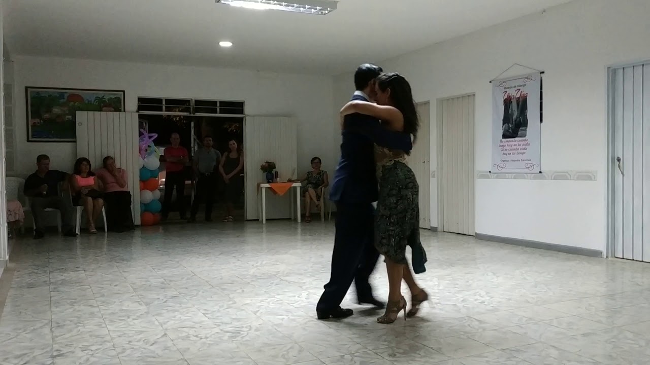 Miedo - Juan D'arienzo (Vals) Bailan: Juan David Vargas y Paulina Mejía.