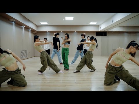 Khaliun - "Dance With Me" Dance Practice