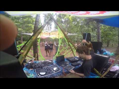 San and Tac Live New Caledonia March 2018