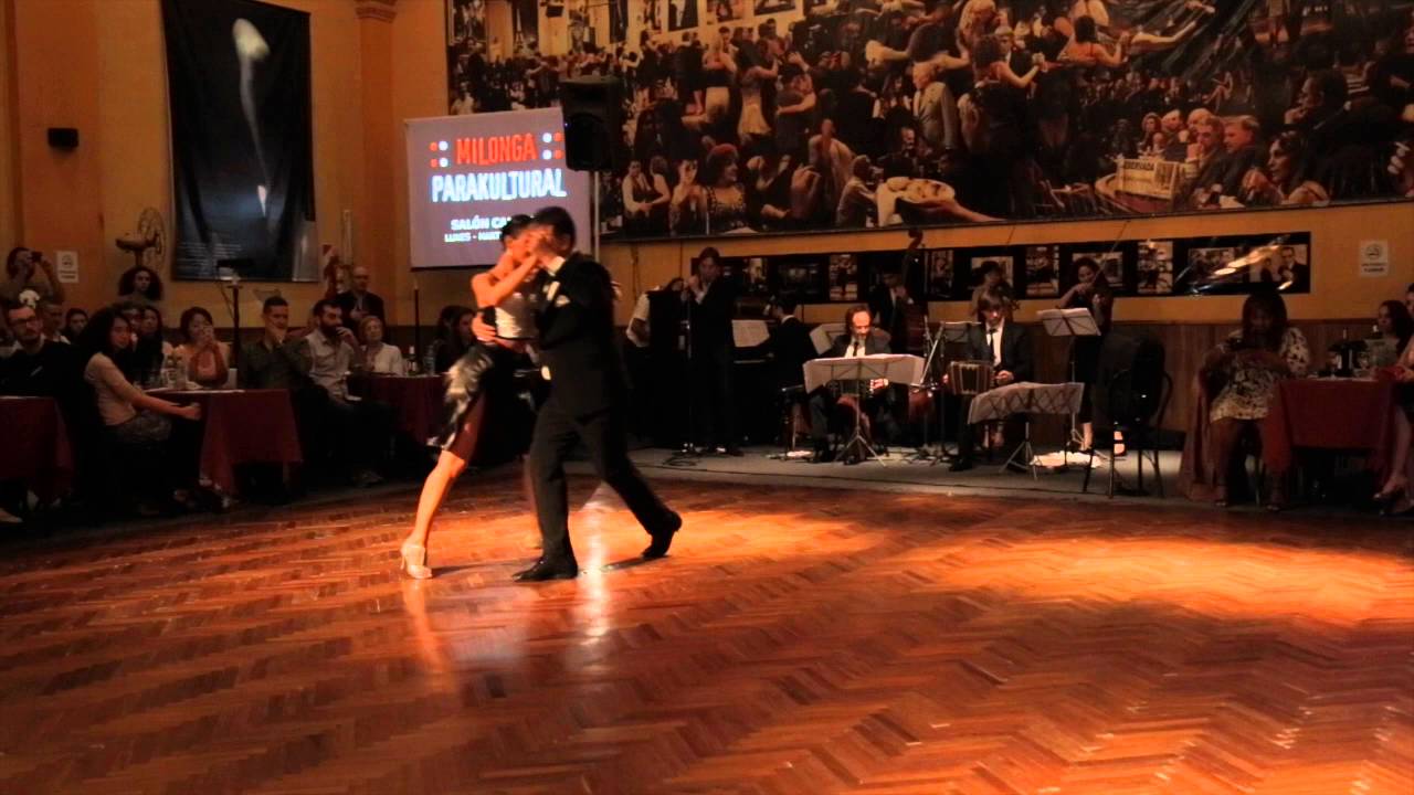 Video thumbnail for Julio Balmaceda y Virginia Vasconi - junto al sexteto Valle en Milonga Parakultural