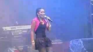 Che&#39; Nelle - Stick With Me