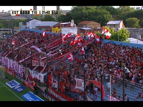 Estudiantes, pese a jugar casi todo el partido con un futbolista de más, apenas empató con Tigre