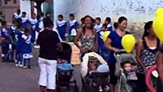 preview picture of video 'LOS NIÑOS CON EL SR. OBISPO'