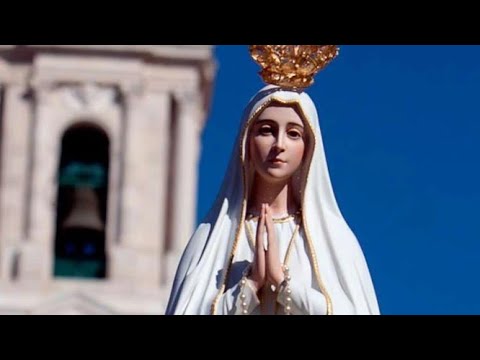 SANTA MISA  CELEBRADA  EN FÁTIMA (Capilla del Carmen).Padre Jéremie Habyarimana. 