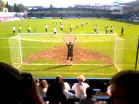 AFC Telford 4-1 Vauxhall Motors - Newton's penalty.