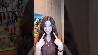 Download lagu You mean... ME?? 👉🏻👈🏻 #TWICE #트와이스 #TEN_The_Story_Goes_On #MEplusYOU#TWICE_10th_Anniversary mp3