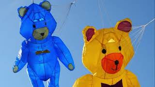 Drachenfliegen für Frieden in Ukraine  Зміни літають за мир в Україні Kites fly for peace Ukraine