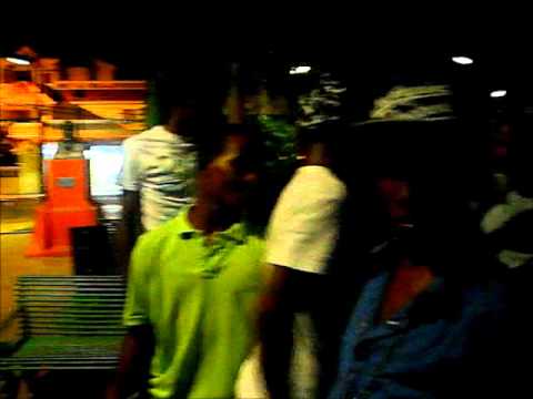 Lolo En El Microfono Con El Shaplo & Jey Brown En Full Party Del Cotize Dandole Luz Ala Gente