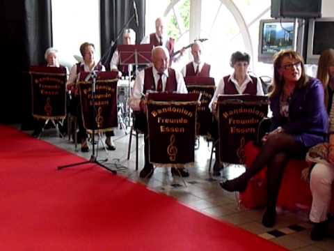 Roter Mohn -- Bandonion-Freunde-Essen -- Ladies Day