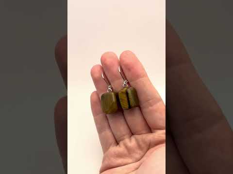 Подарок девушке Серьги серебро с натуральным камнем Тигровый глаз природной формы в Подарочной коробочке - фото 1 - id-p2525688186