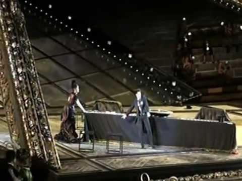 LA TRAVIATA (Elena Mosuc, F. Demuro, V. Stoyanov; C.  Rizzi, ARENA DI VERONA 16 July 2011)