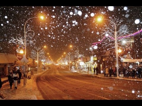 Gatlinburg, TN Christmas Lights Drive/Walk Thru-CHRISTMAS EVE SNOWFALL!
