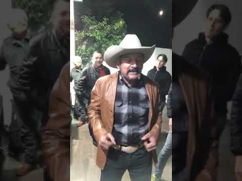 PILO CHISTES VIDEO (1) LA GALLINA