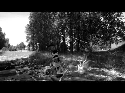 Apakšzemes Dēls  & Packman - Iešpļauj Kapucī