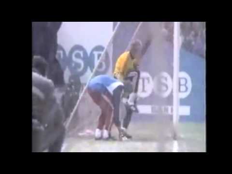 21 Novembre 1985 Dundee United - Neuchâtel Xamax 2-1 / 1/8 finale coupe UEFA