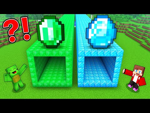 JJ and Mikey EMERALD vs DIAMOND Tunnel Battle in Minecraft - Maizen