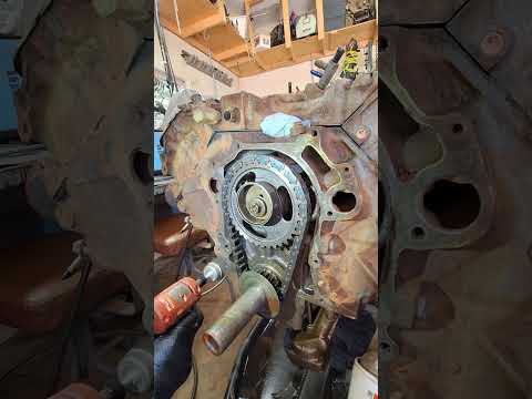 Ford 460 engine. Cleaning gasket surfaces #ford #truck #f250 #shorts #trending