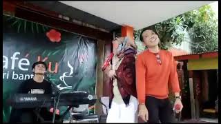 Download lagu Sejuta luka cover trisna levia mp3