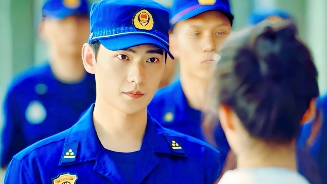 Ela esperou por seu amor de infância por 10 anos até que...