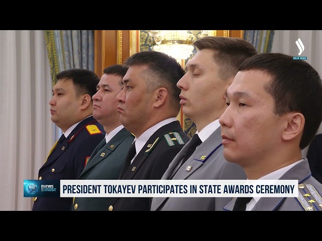 Президент мамлекеттик сыйлыктарды тапшырды