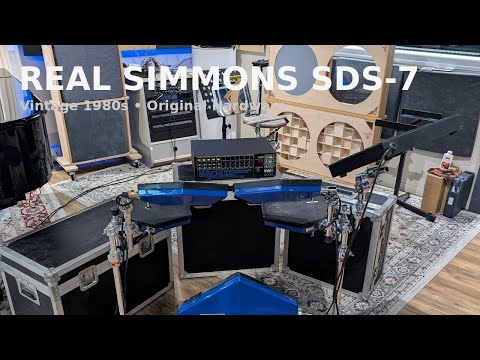Simmons SDS-7 (1980s) – Fully Working – Memory Repaired – With Custom Flight Cases image 12