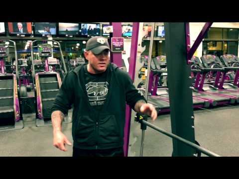 Planet Fitness - How To Do Decline Bench Press On Smith Machine