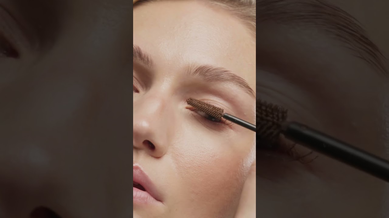 Máscara de pestañas voluminizadora resistente al agua marrón Glam & Doll