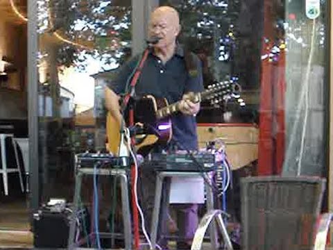 It's all right Cries from Covid by Dr Pickup solo @ Café Jean Jaures, Castres. Saturday, 28 May 2022