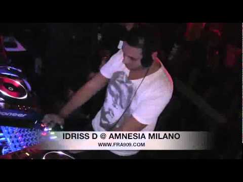 IDRISS D @ AMNESIA MILANO 2010-name track 2??? please